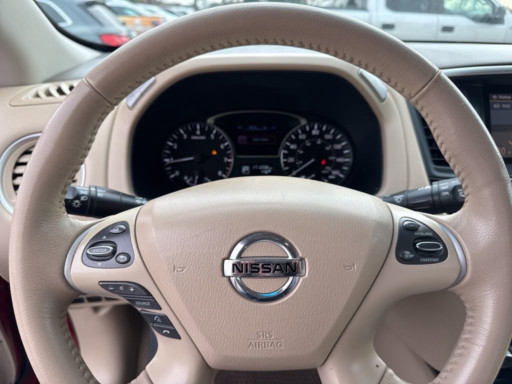 Used 2015 Nissan Pathfinder SV image 31