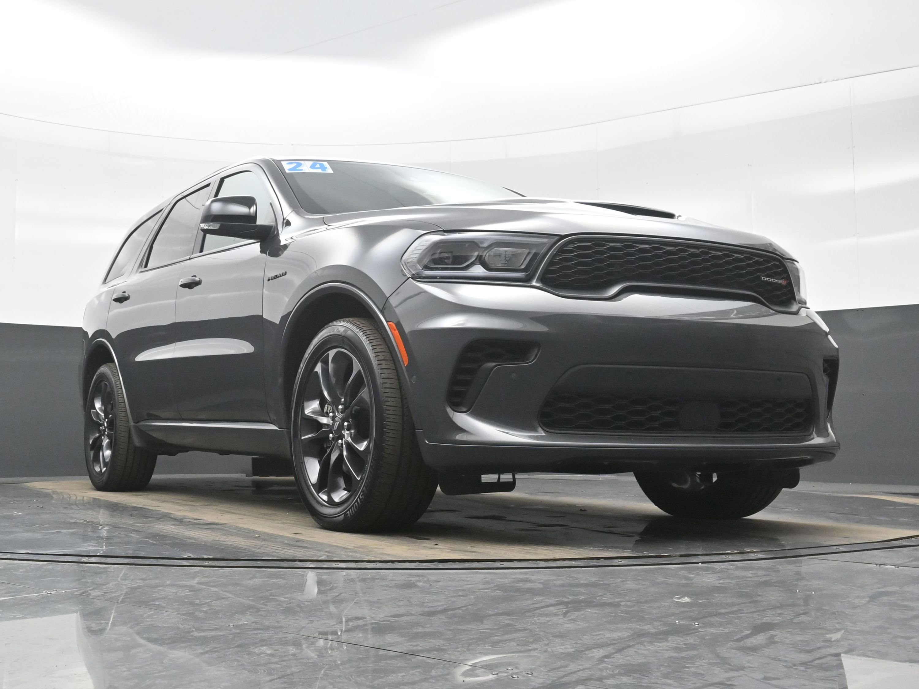 Used 2024 Dodge Durango R/T image 32