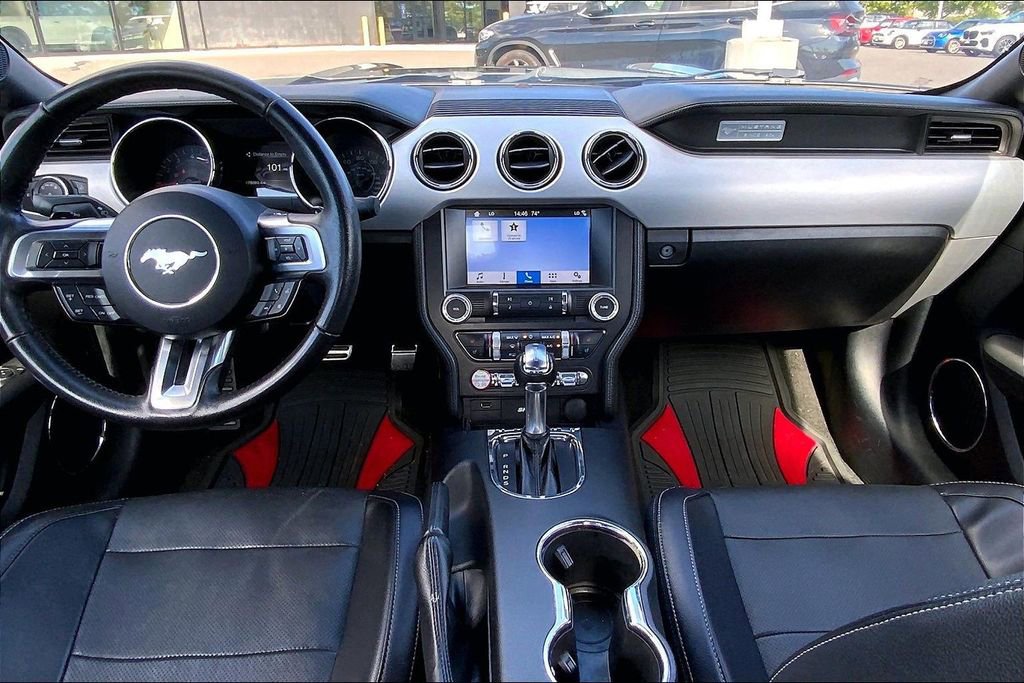 Used 2016 Ford Mustang Premium image 15