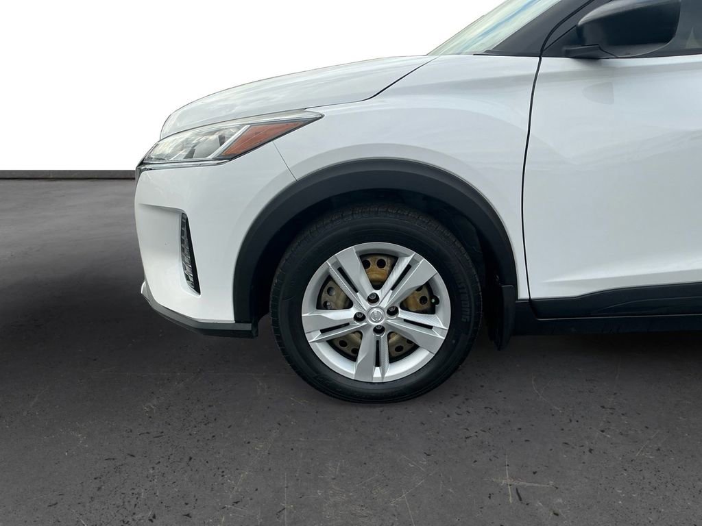 Used 2024 Nissan Kicks S image 13