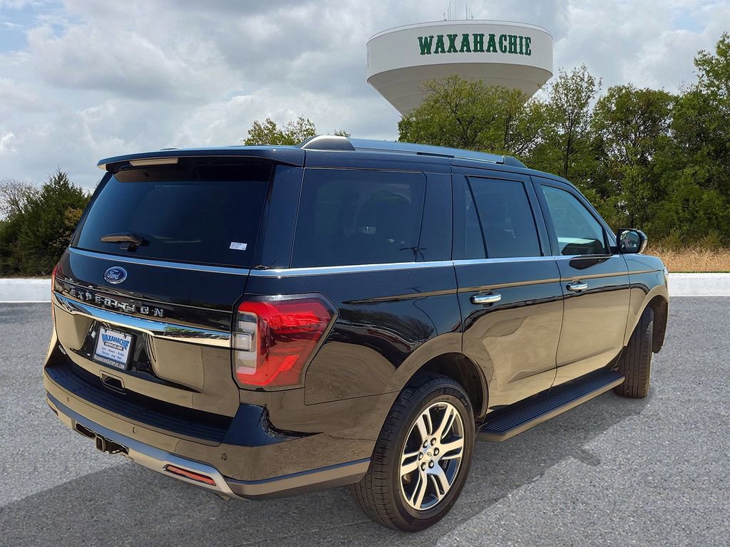 Used 2024 Ford Expedition Limited image 5