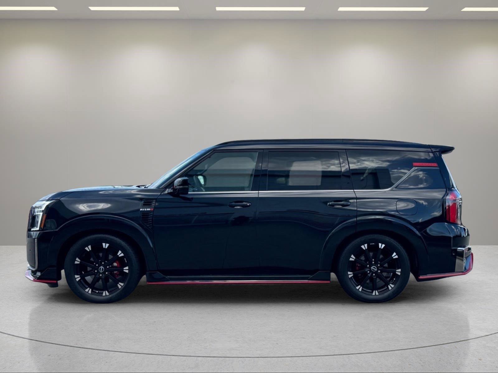 Used 2026 Nissan Armada NISMO AWD/4WD image 2