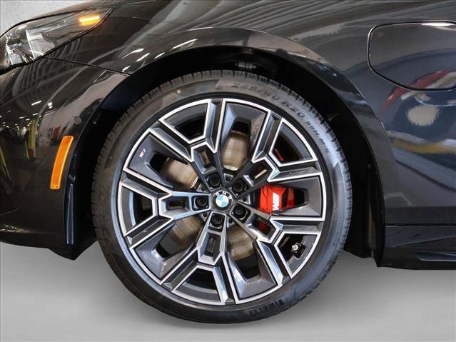 Used 2027 BMW 550e xDrive AWD/4WD image 10