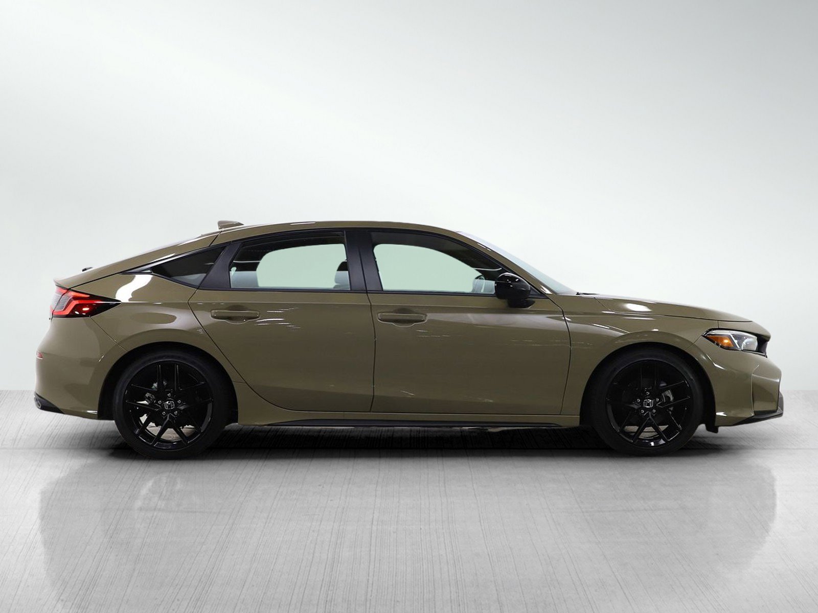 Used 2025 Honda Civic Sport image 6