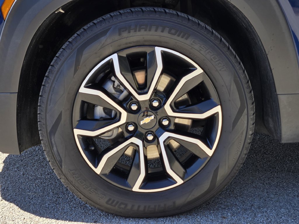 Used 2022 Chevrolet TrailBlazer ACTIV w/ Sun and Liftgate Package FWD image 11
