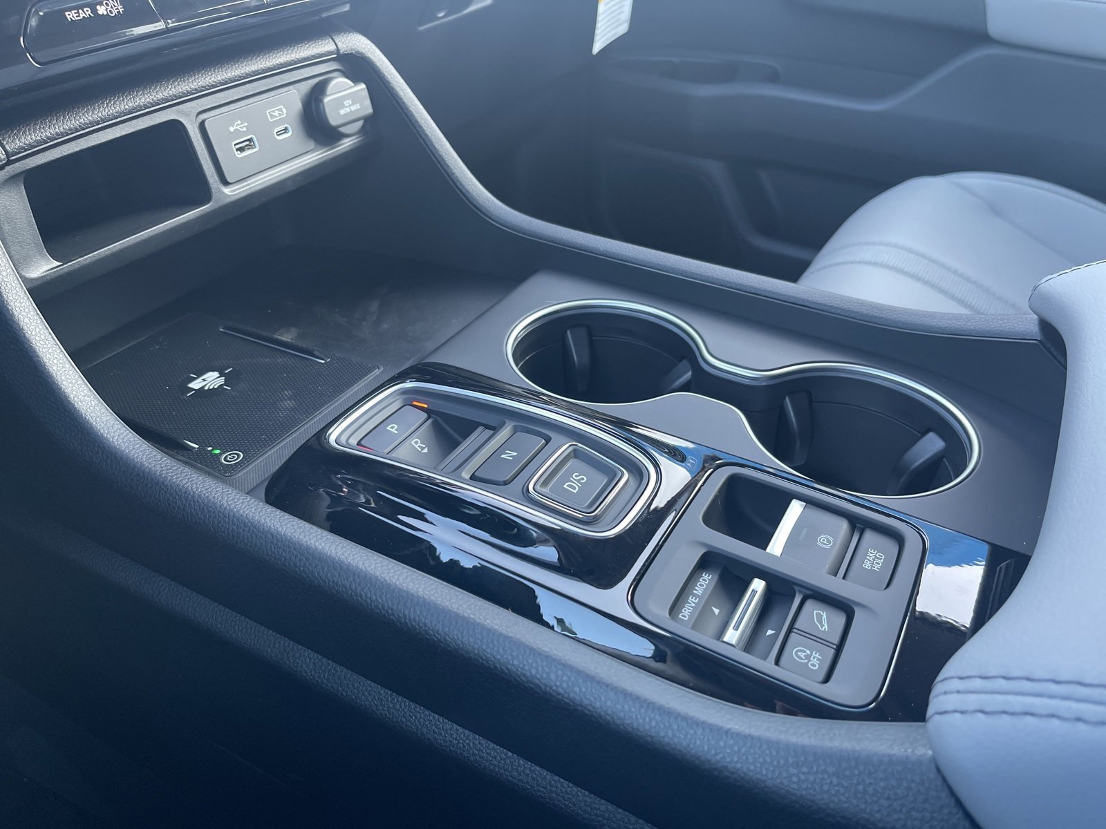 New 2025 Honda Pilot Touring image 31