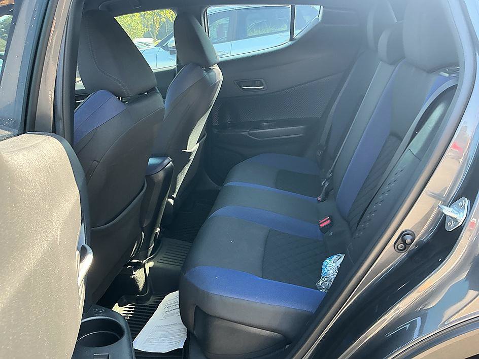 Used 2021 Toyota C-HR XLE FWD image 24