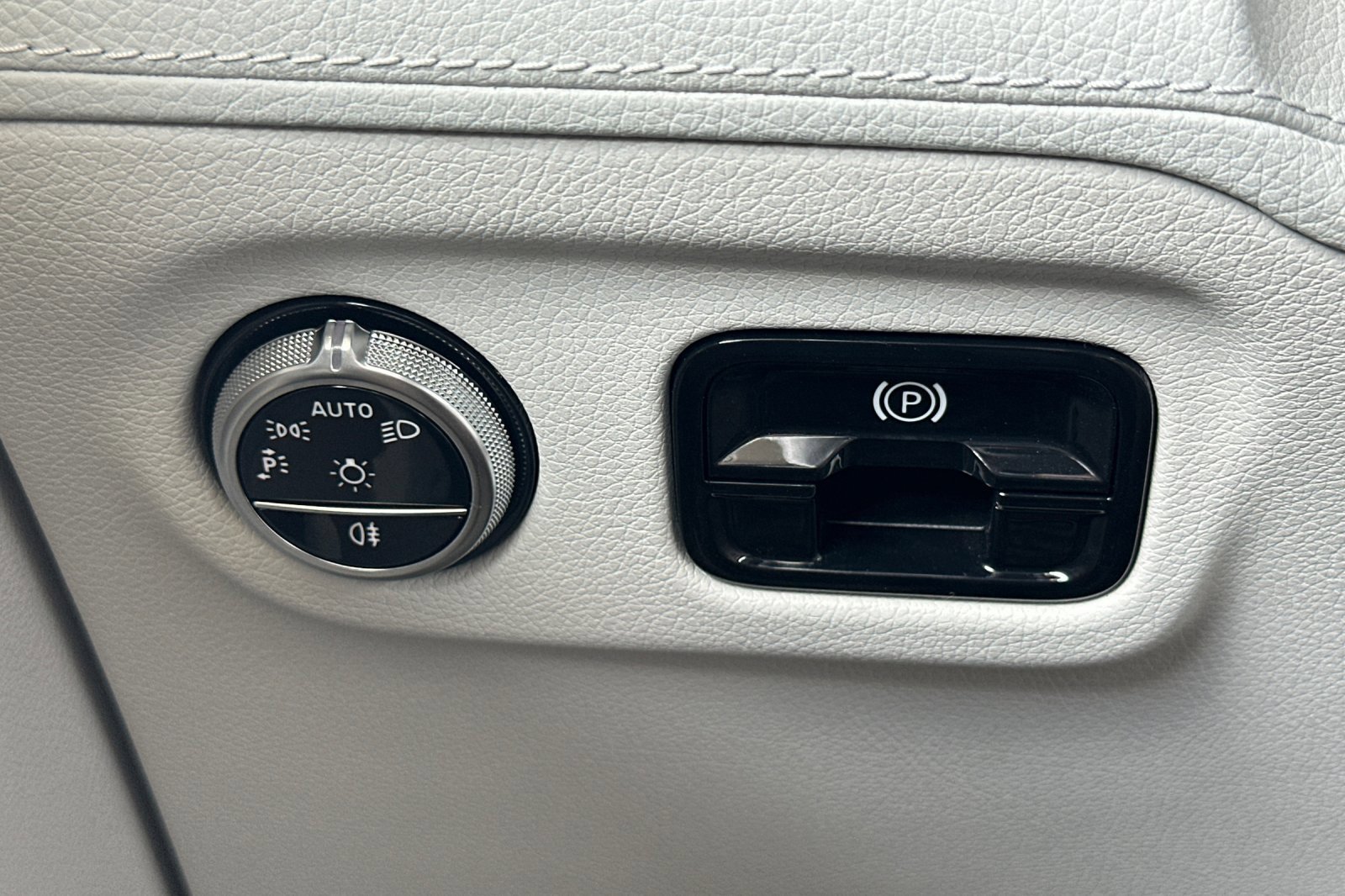 Certified 2023 Mercedes-Benz EQE 350+ 4MATIC Sedan image 37