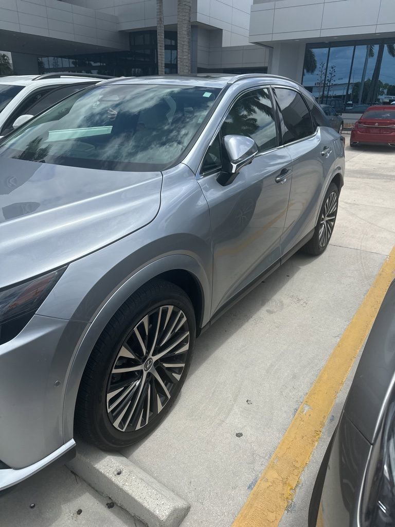 Certified 2024 Lexus RX 350 Premium Plus w/ Convenience Package FWD image 8