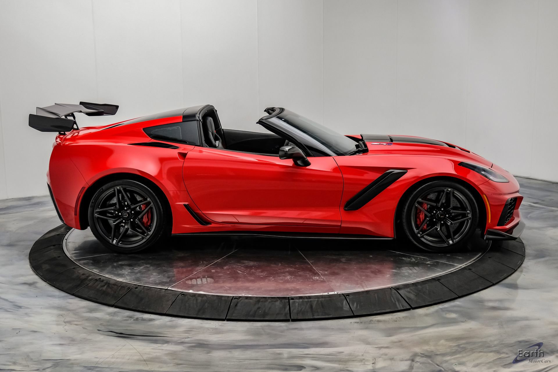 Used 2019 Chevrolet Corvette ZR1 RWD image 26