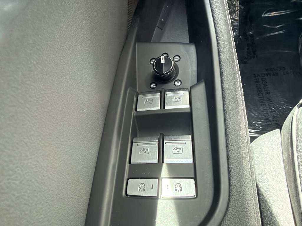 Used 2020 Audi e-tron Premium Plus AWD/4WD image 30