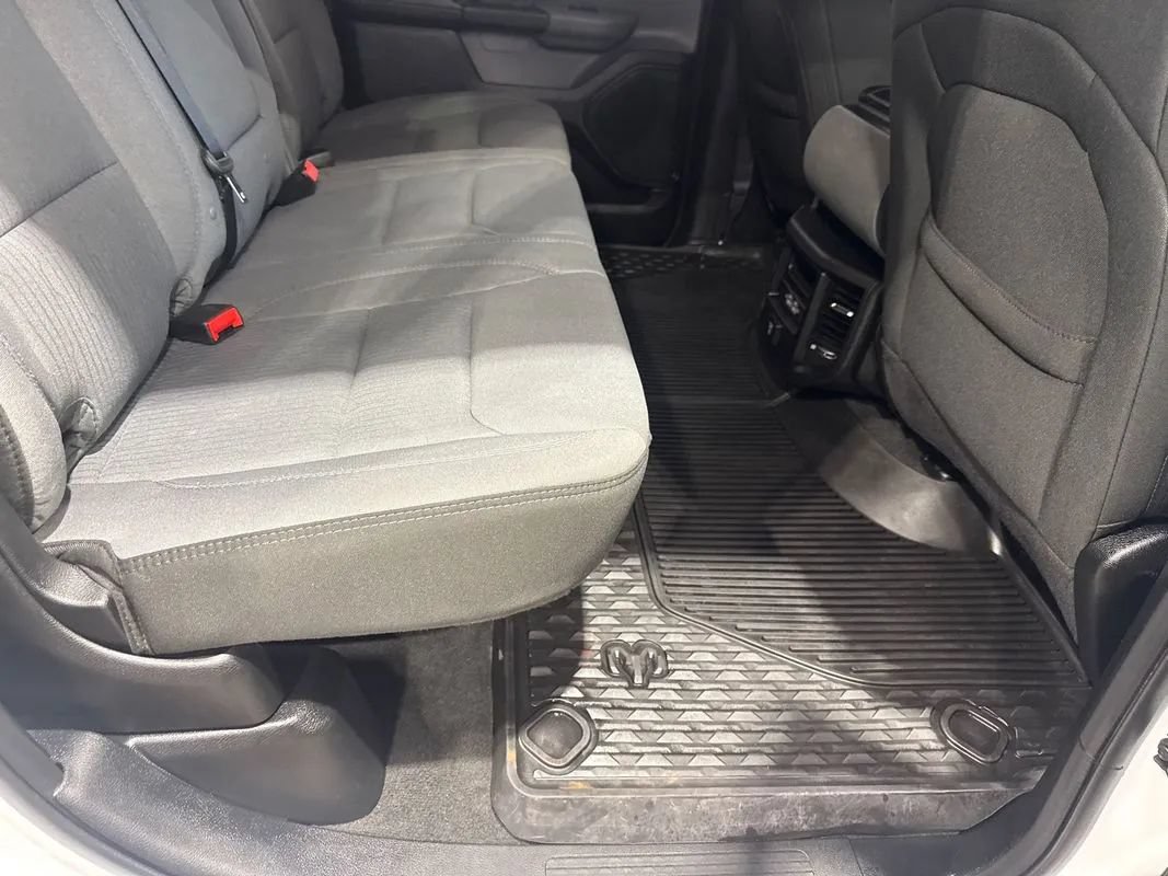 Used 2022 RAM 1500 Big Horn AWD/4WD image 73