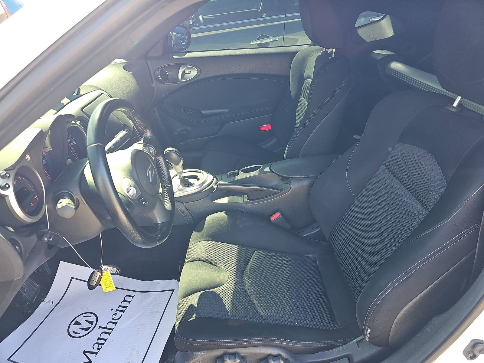 Used 2020 Nissan 370Z Coupe RWD image 8