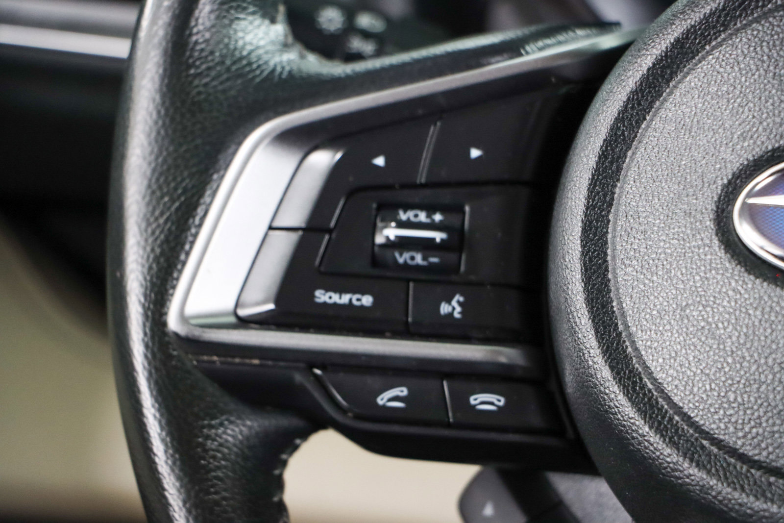 Used 2020 Subaru Ascent Limited w/ Popular Package #2A image 13