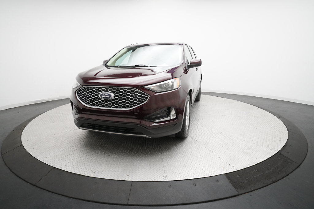 Used 2024 Ford Edge SEL w/ Convenience Package AWD/4WD image 12