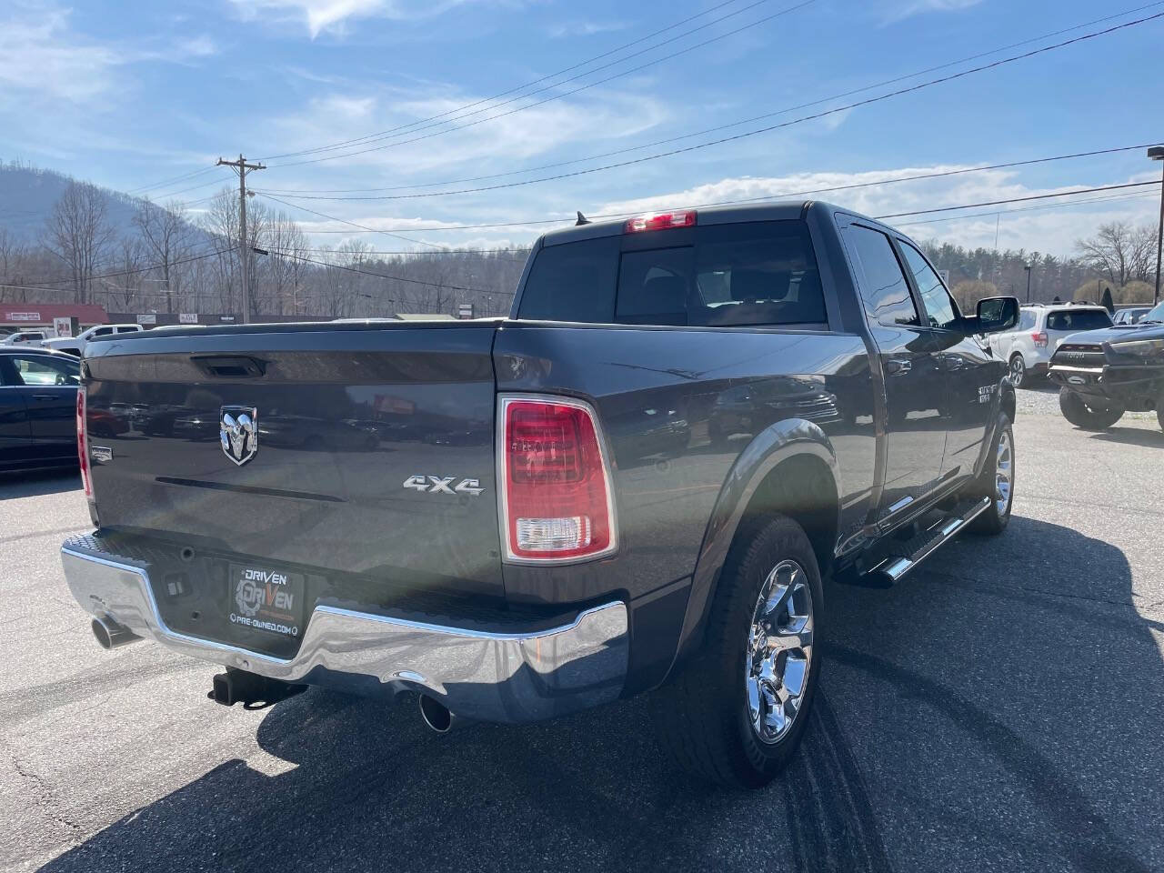 Used 2017 RAM 1500 Laramie w/ Convenience Group AWD/4WD image 9