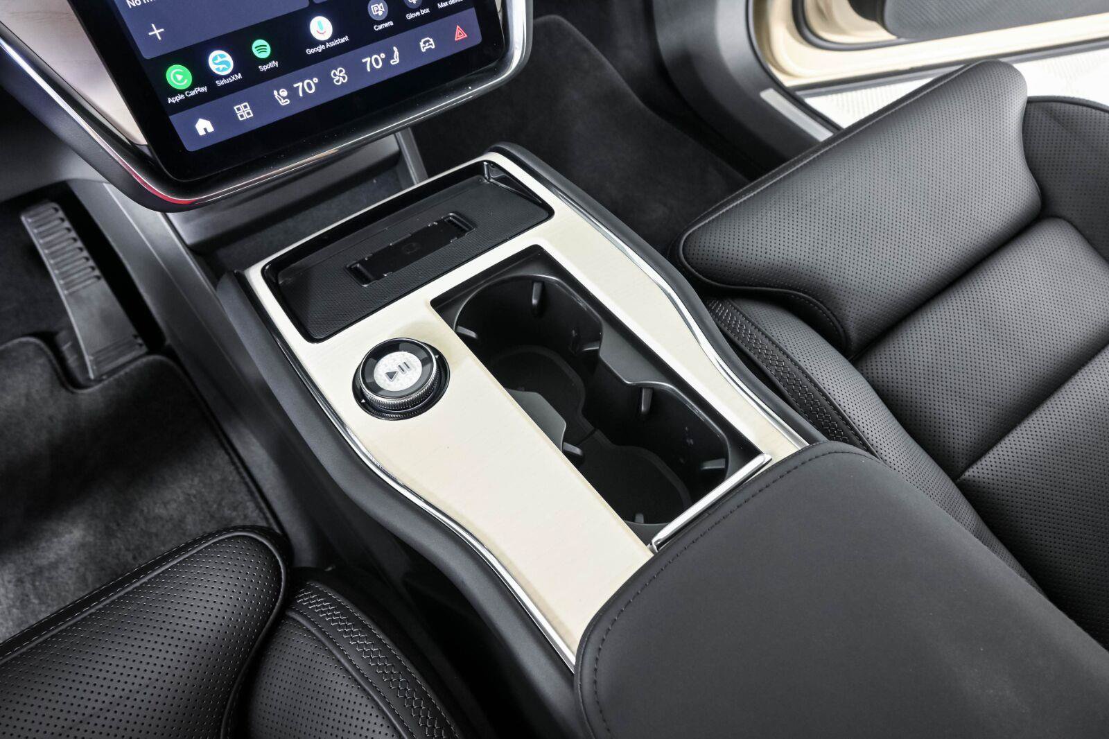 Certified 2026 Volvo EX90 Ultra AWD/4WD image 17