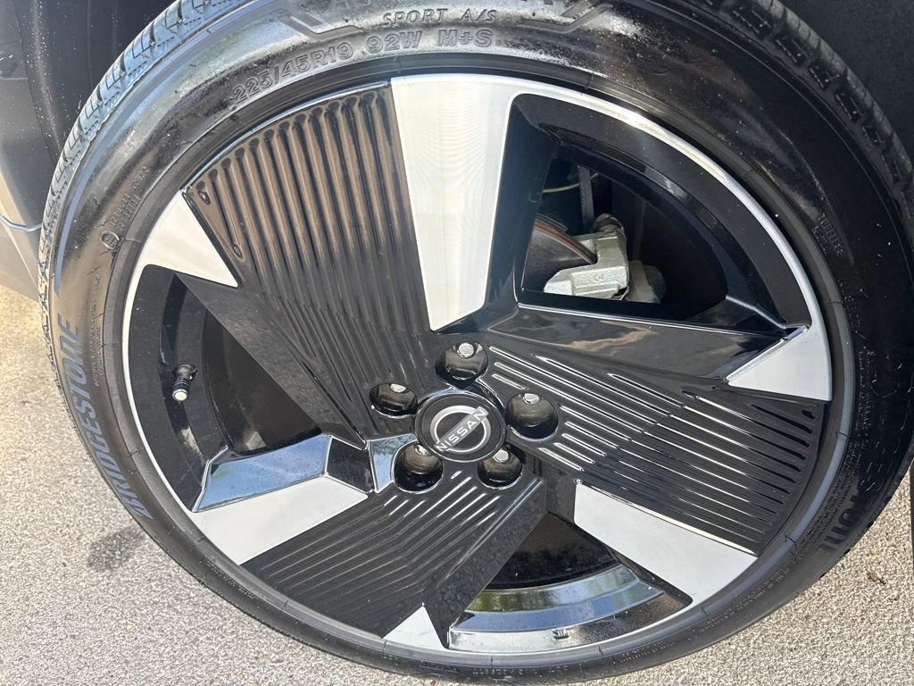 Used 2025 Nissan Kicks SR w/ SR Premium Package image 38