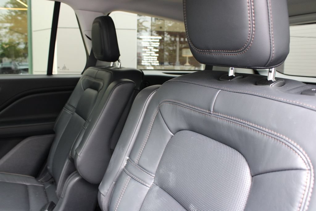 Used 2025 Lincoln Aviator Reserve w/ Jet Appearance Package AWD/4WD image 7