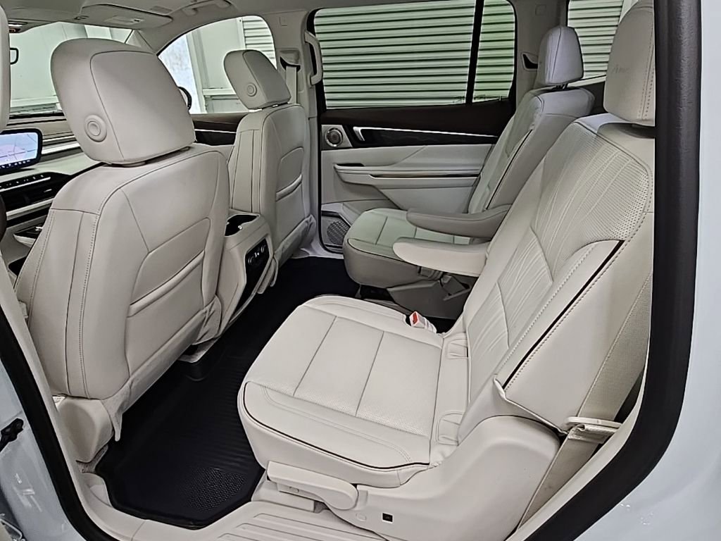 New 2026 Buick Enclave Avenir w/ Super Cruise Package image 33