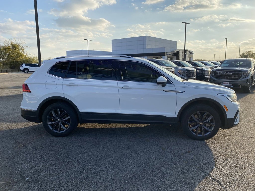 Used 2022 Volkswagen Tiguan SE image 6