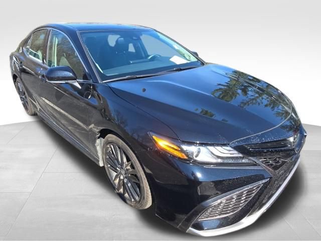 Used 2021 Toyota Camry XSE w/ Navigation Package image 10