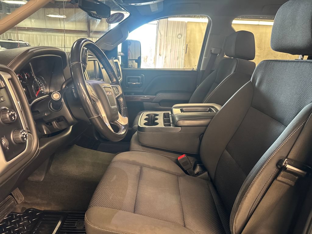 Used 2018 GMC Sierra 2500 SLE w/ SLE Preferred Package AWD/4WD image 14