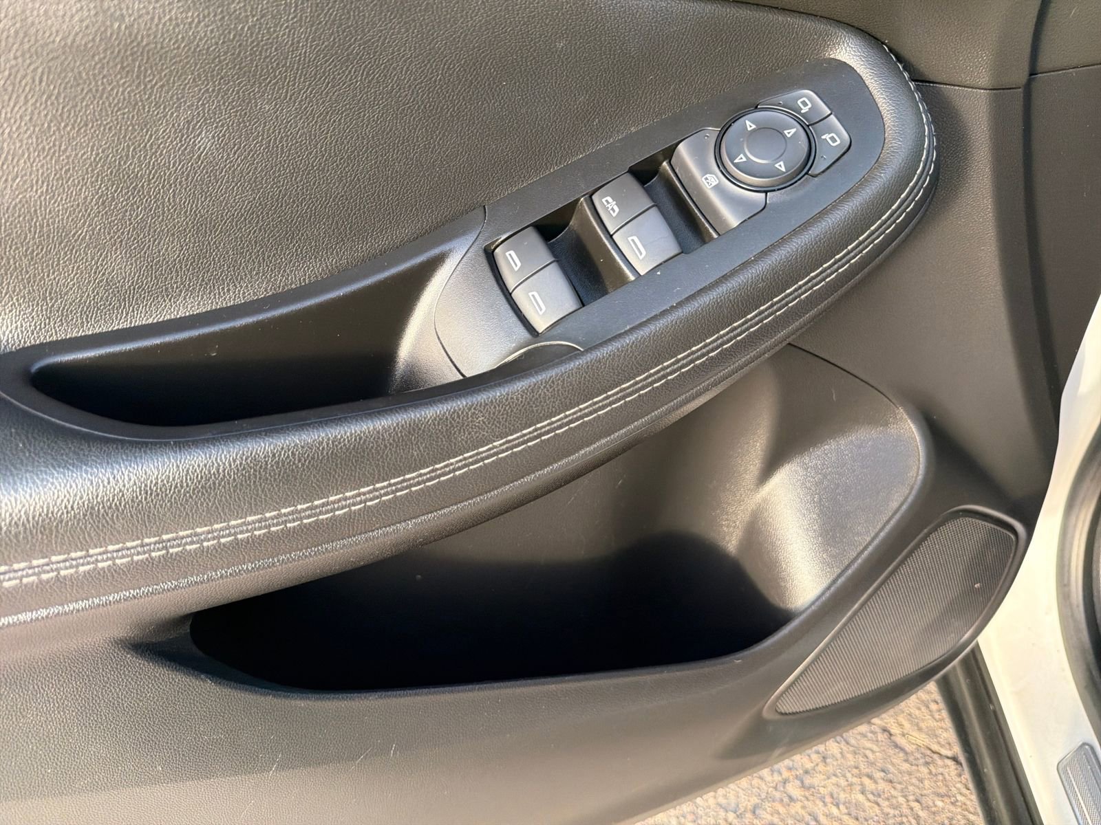 Used 2021 Buick Encore GX Select w/ Experience Buick Package image 28