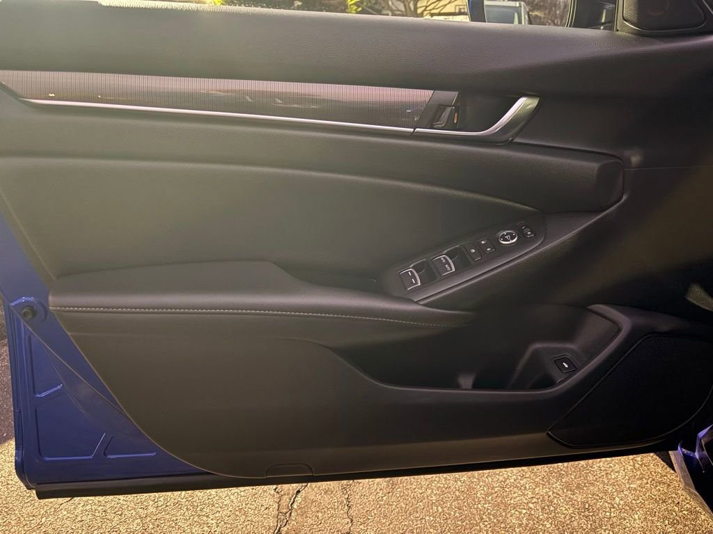 Used 2022 Honda Accord Sport image 34