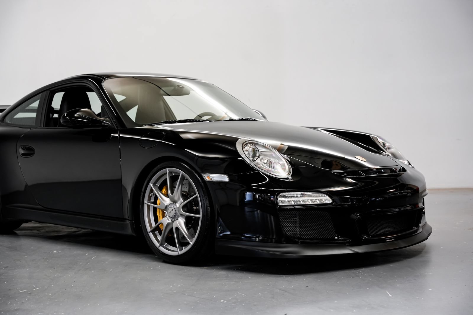 Used 2010 Porsche 911 GT3 RWD image 36