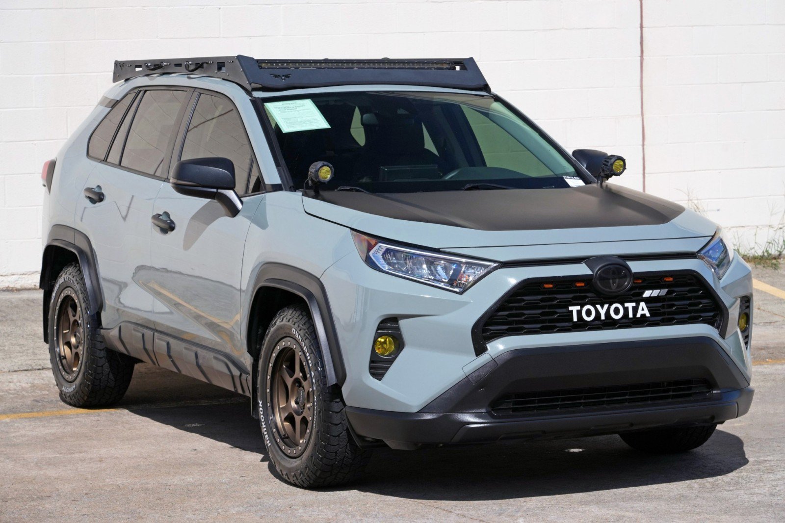 Used 2021 Toyota RAV4 XLE AWD/4WD image 48