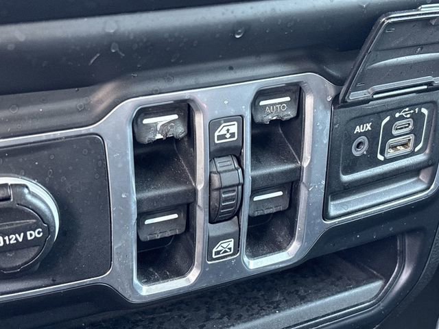 Used 2018 Jeep Wrangler Unlimited Sport S image 20