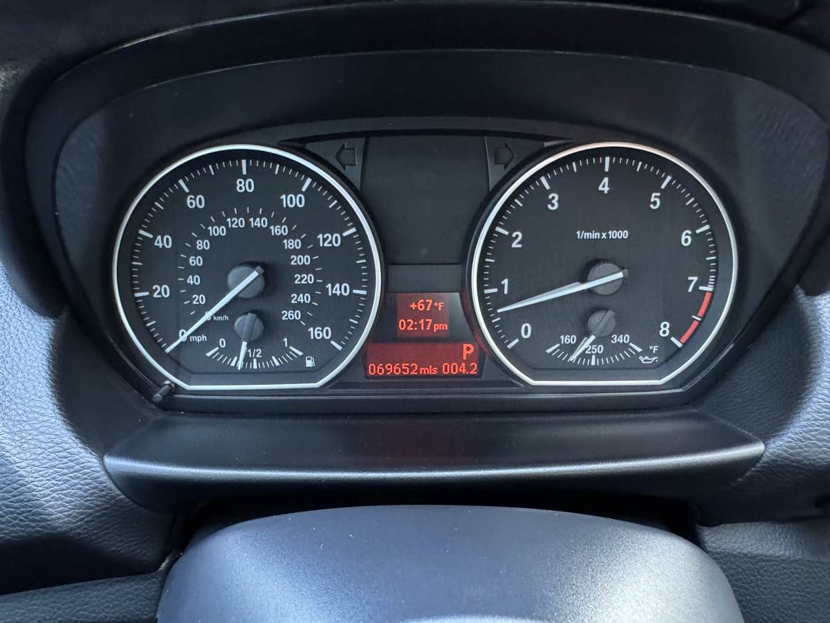 Used 2012 BMW 135i Coupe image 26