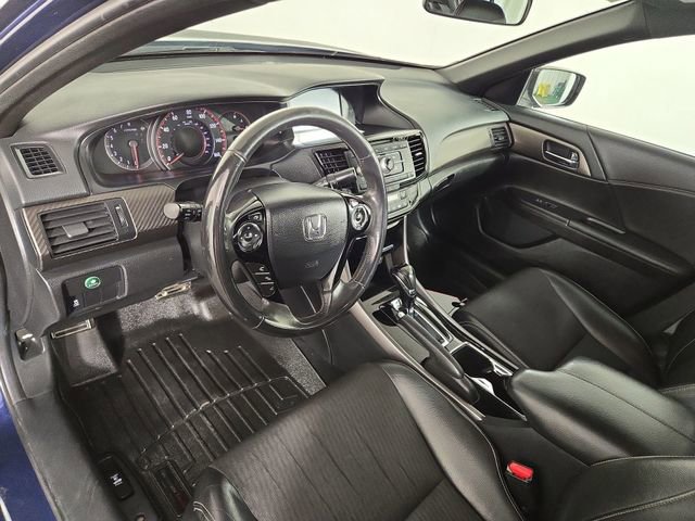 Used 2017 Honda Accord Sport image 13