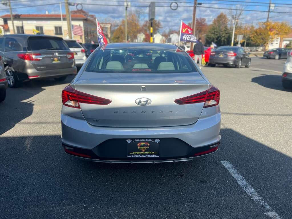Used 2020 Hyundai Elantra SE image 5