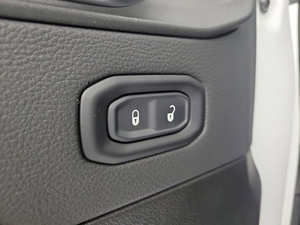 Used 2025 Jeep Gladiator Rubicon image 17