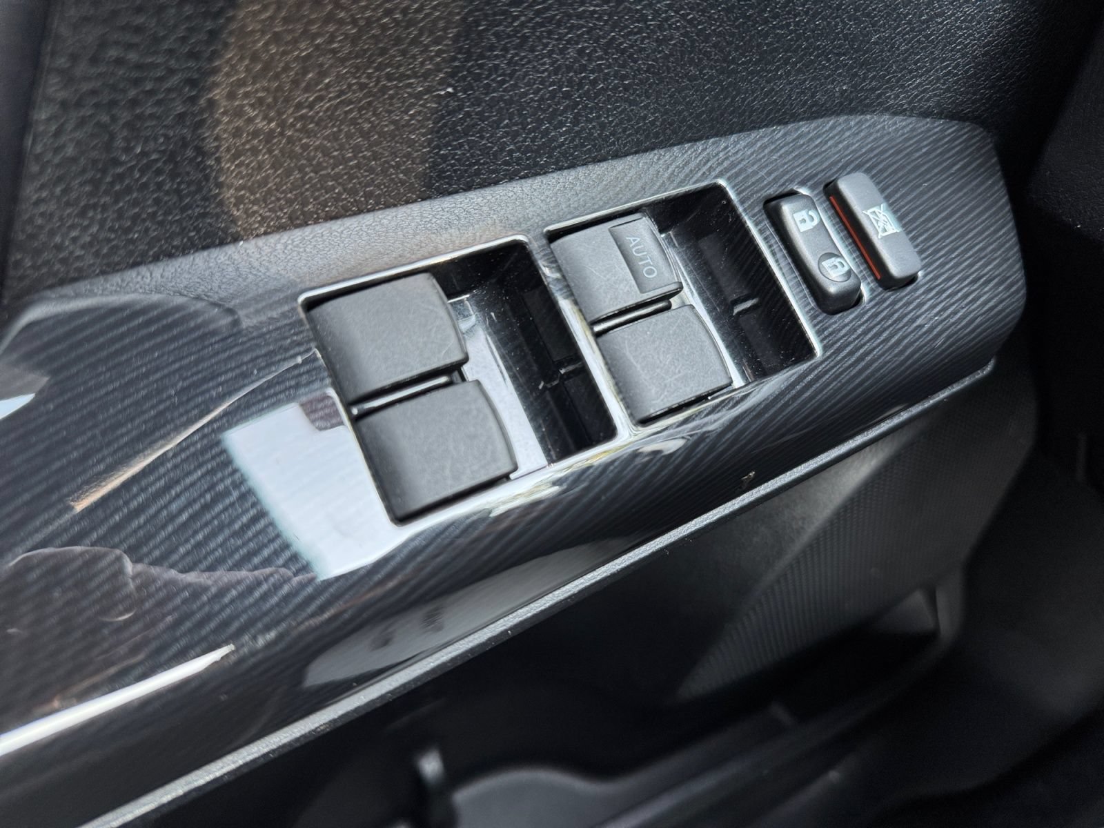 Used 2016 Toyota RAV4 SE AWD/4WD image 18