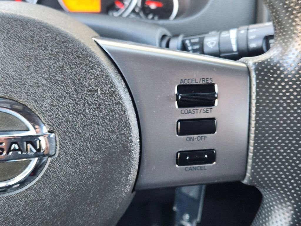 Used 2010 Nissan Pathfinder S image 19