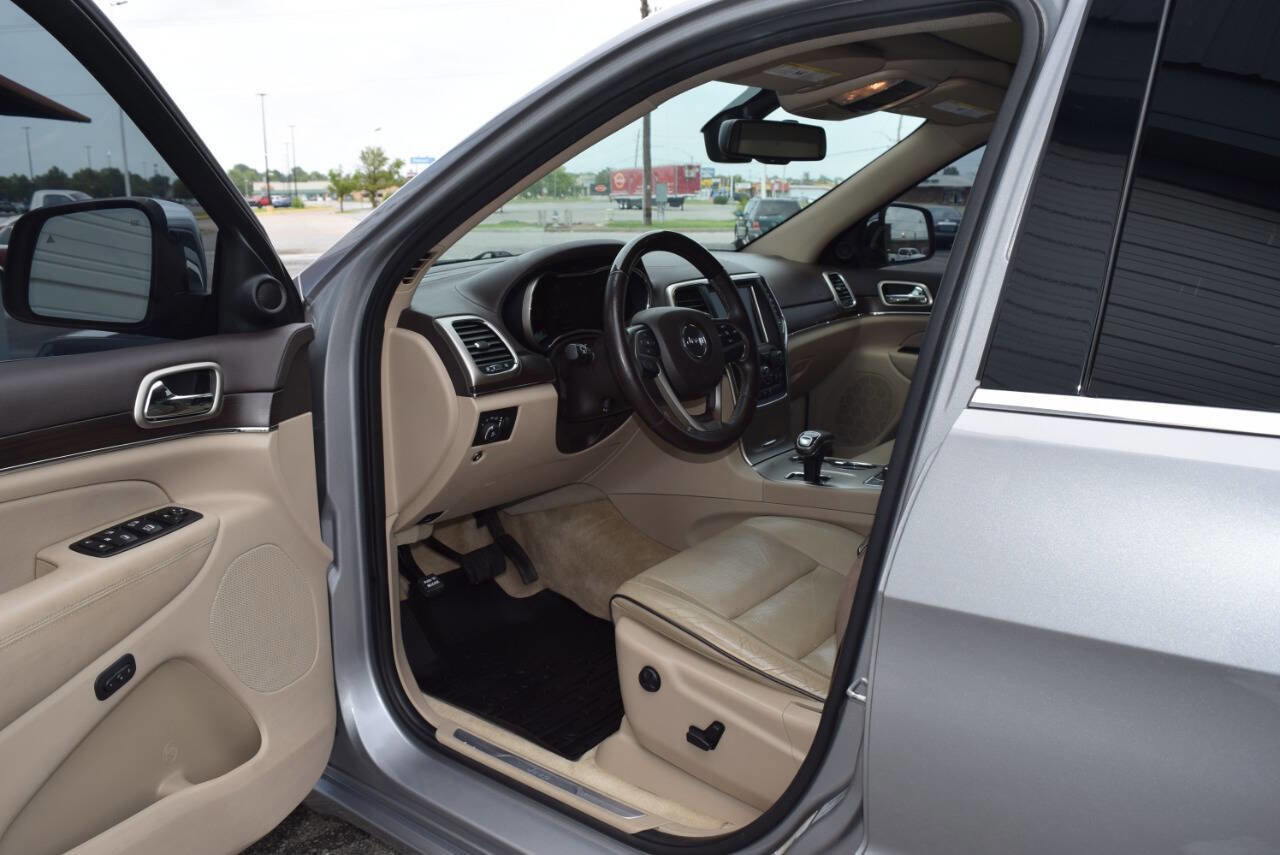 Used 2015 Jeep Grand Cherokee Overland image 29