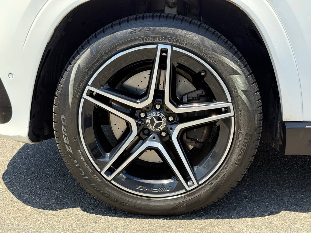 Used 2024 Mercedes-Benz GLS 450 4MATIC image 16