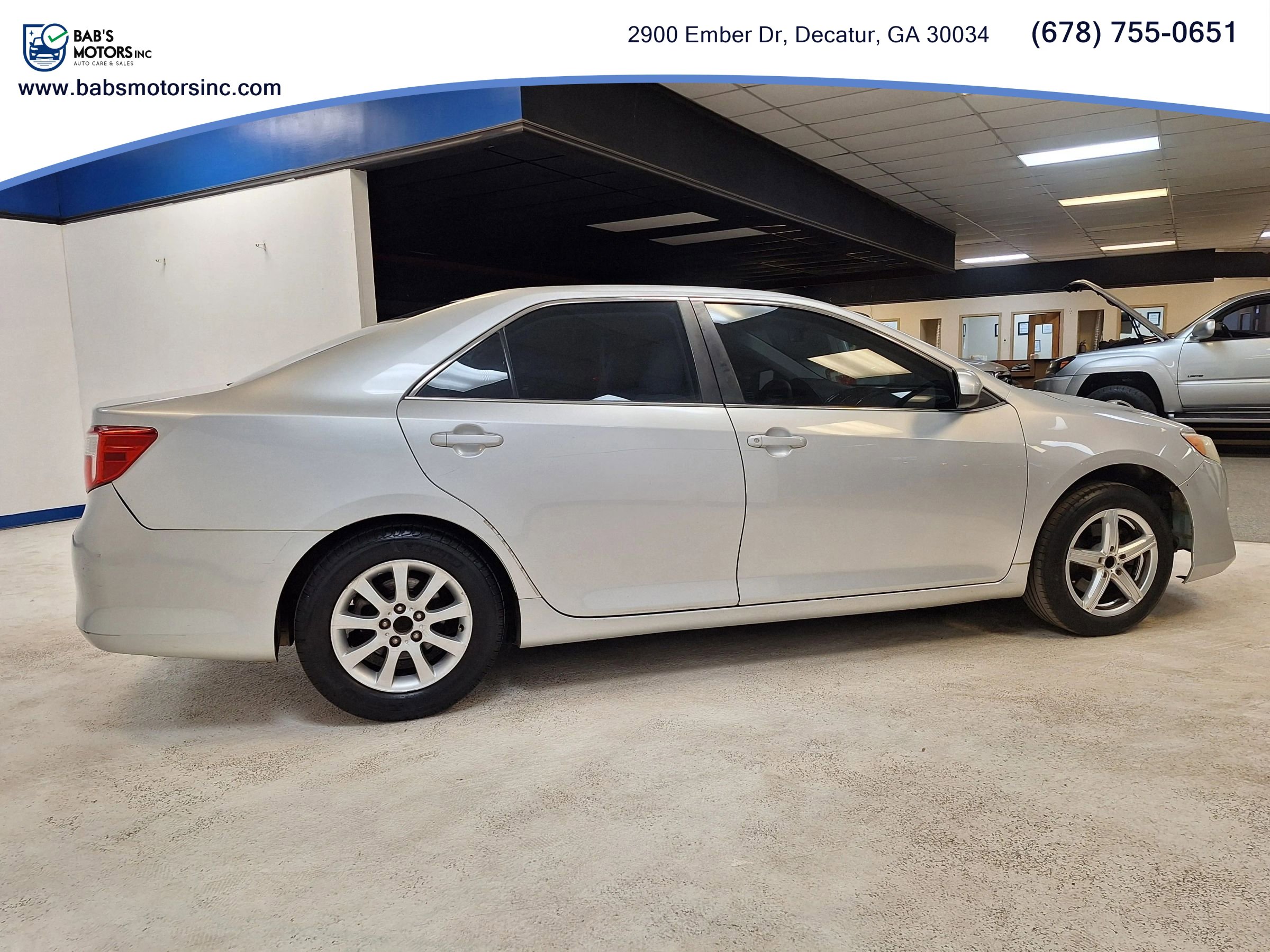 Used 2012 Toyota Camry L FWD image 4