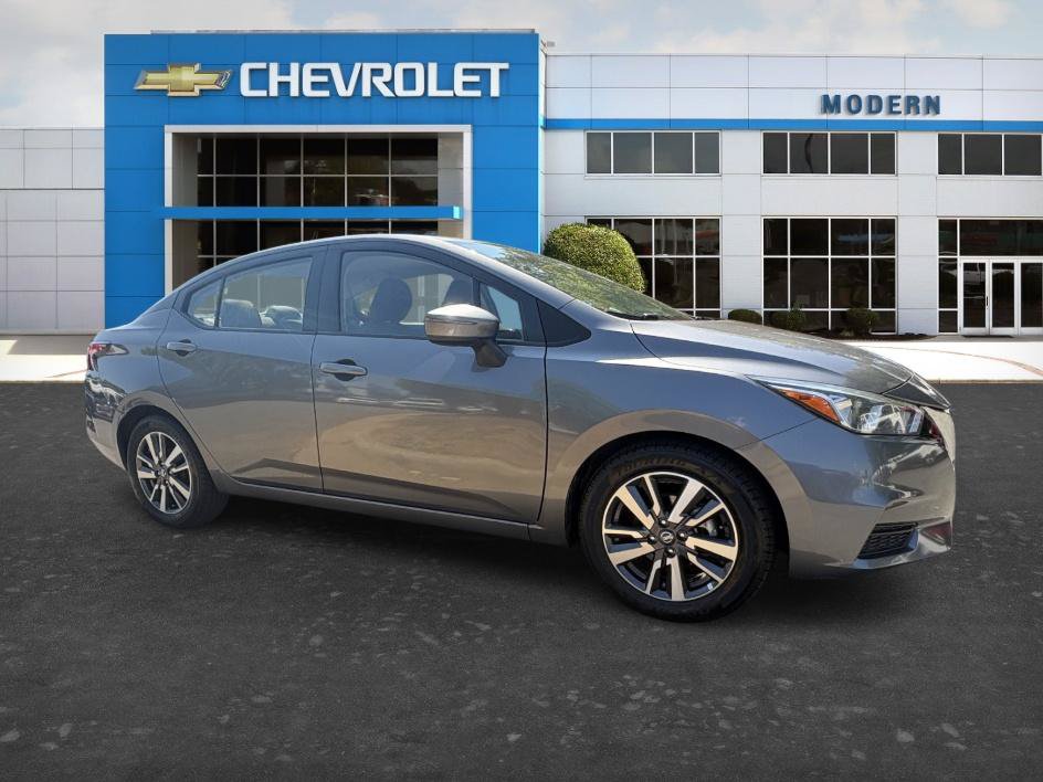 Used 2020 Nissan Versa SV FWD image 5