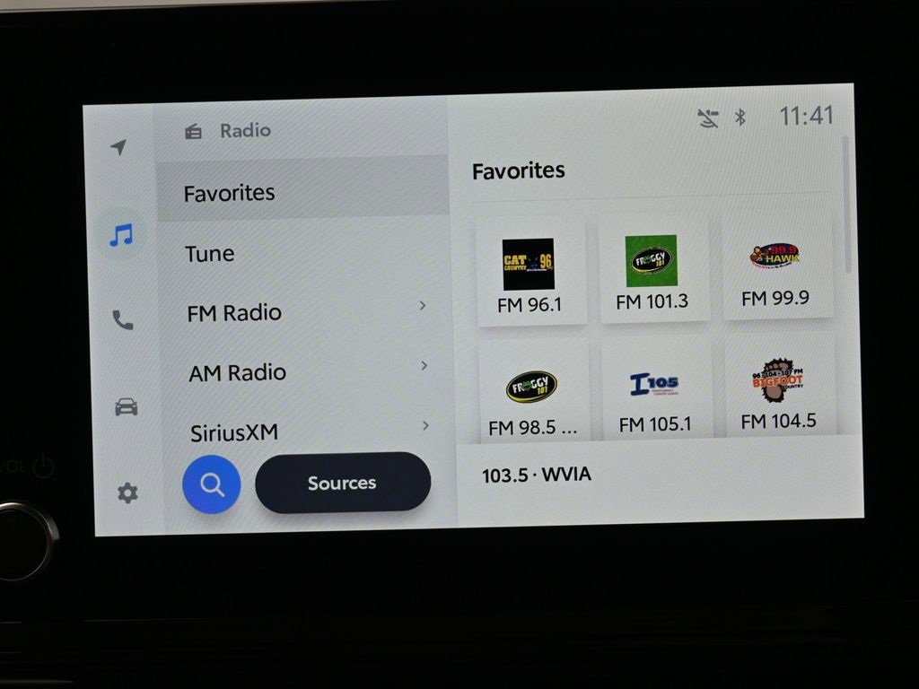 Used 2025 Toyota Sienna LE image 20