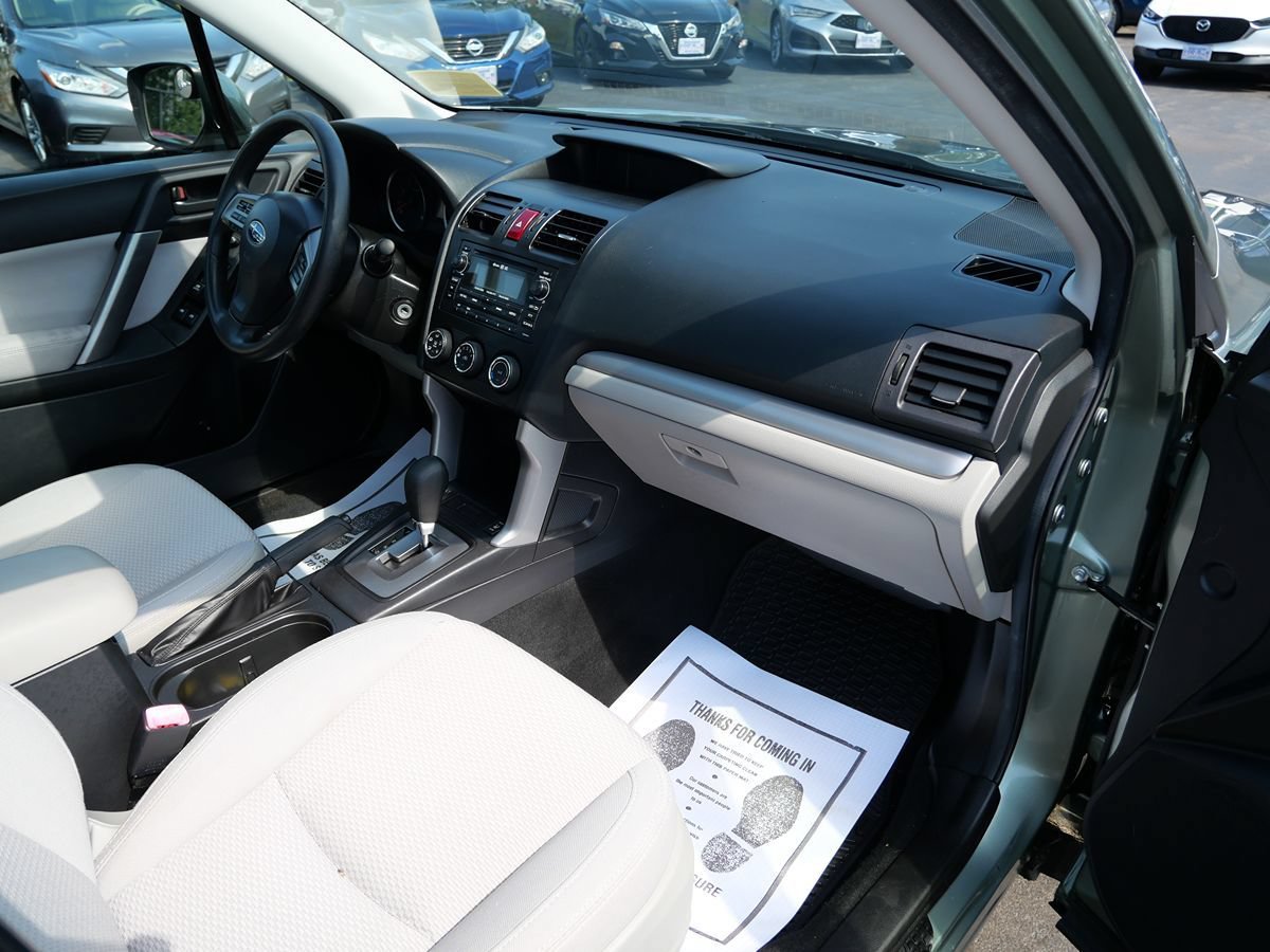 Used 2014 Subaru Forester 2.5i Premium w/ All-Weather Package AWD/4WD image 17