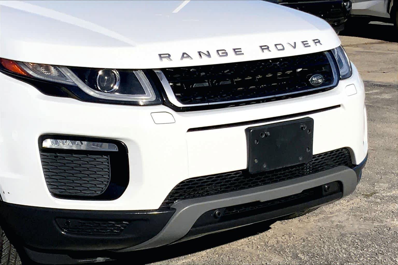 Used 2018 Land Rover Range Rover Evoque SE Premium AWD/4WD image 26