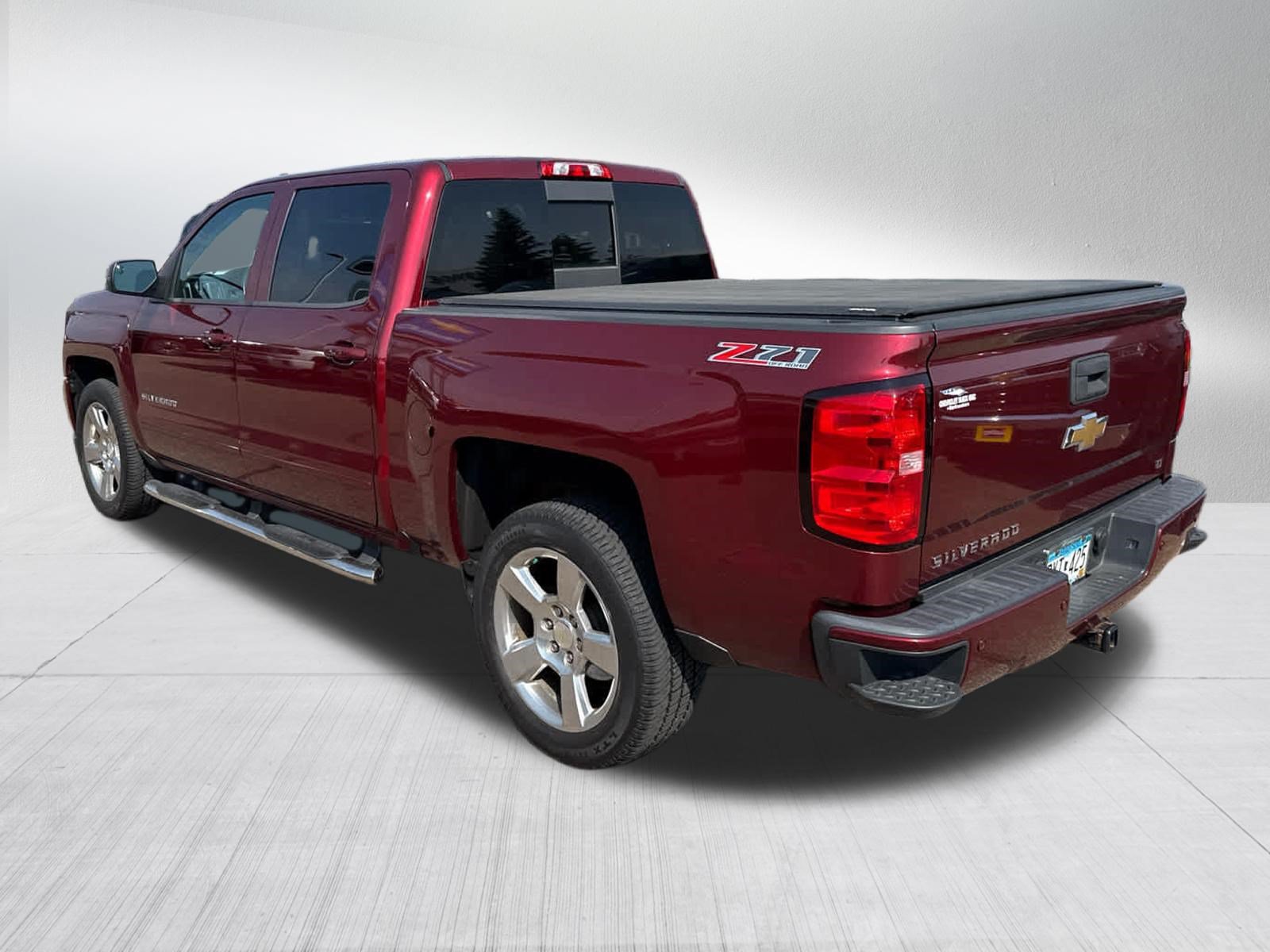 Used 2017 Chevrolet Silverado 1500 LT w/ All Star Edition AWD/4WD image 5