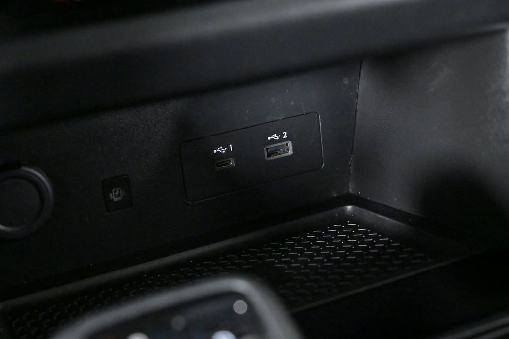 Used 2022 Nissan Pathfinder Platinum w/ Cargo Package image 19