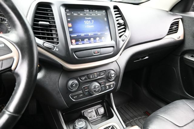 Certified 2017 Jeep Cherokee High Altitude AWD/4WD image 41