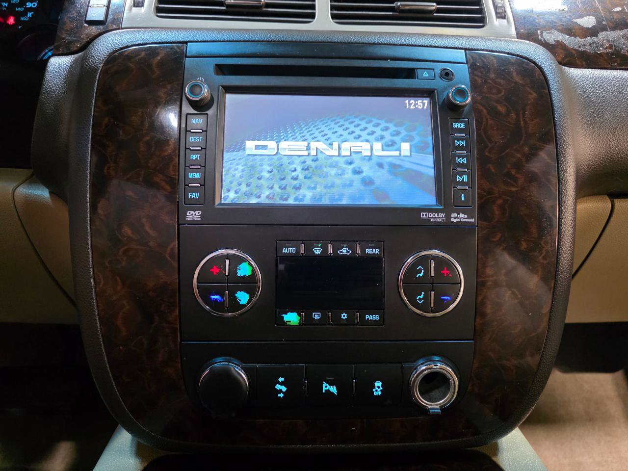 Used 2013 GMC Yukon Denali AWD/4WD image 34