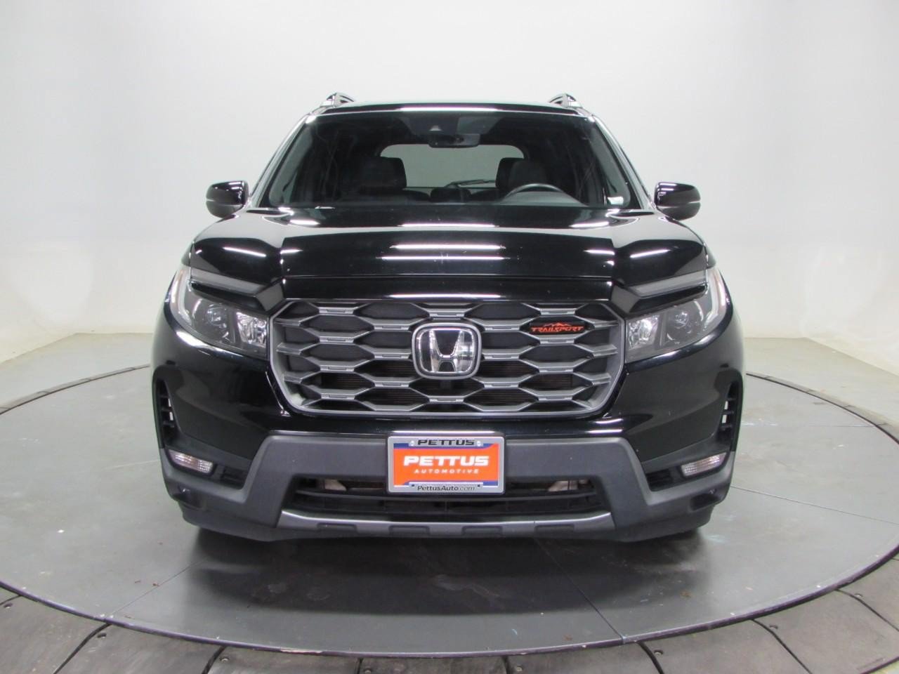 Used 2023 Honda Passport TrailSport image 2
